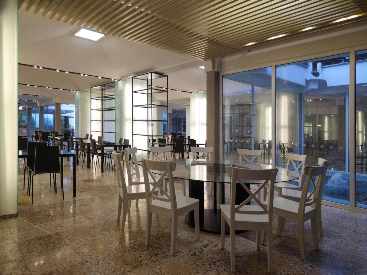 Hotel Cupidon ساتورْنْ المظهر الخارجي الصورة